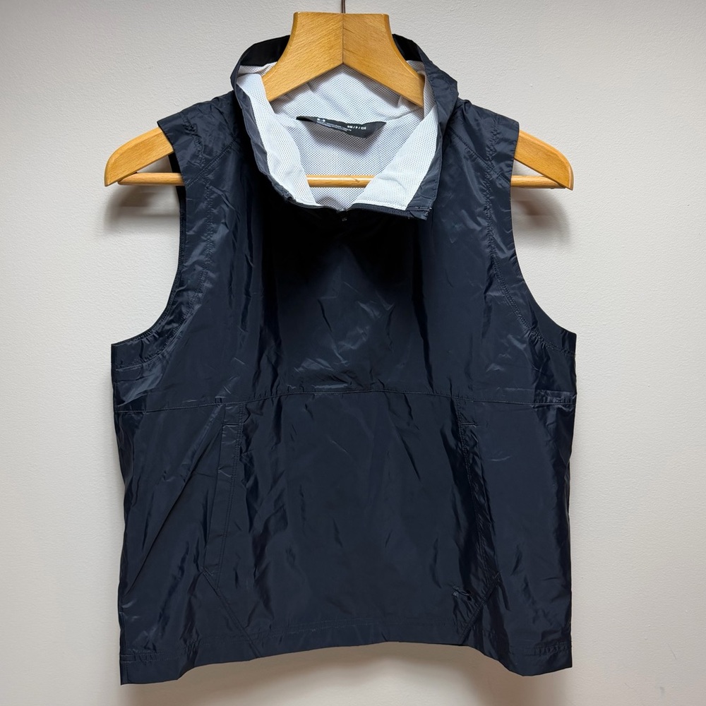 Under Armour Black 1/4 Zip Pullover Nylon Windbreaker Vest Womens Size Small NWT